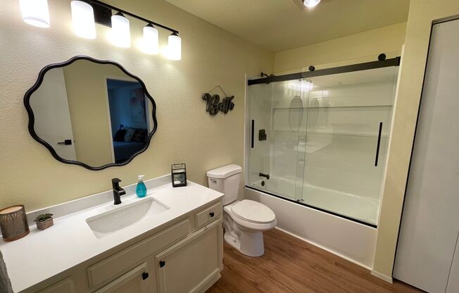 2 beds, 1.5 baths, $2,550, Unit # B 9