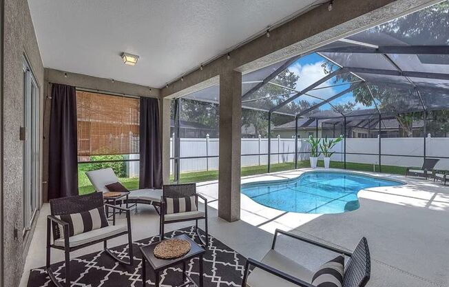5/3.5 Pool Home, Cul‑de‑Sac, large military presence