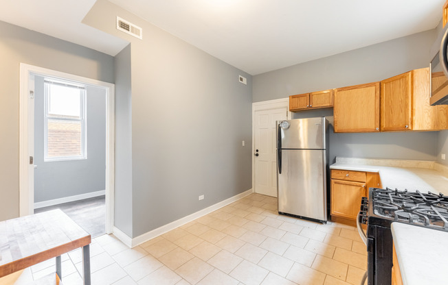 2202 West 21st Place
