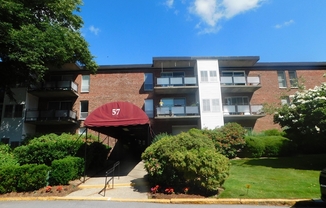 57 BROADLAWN