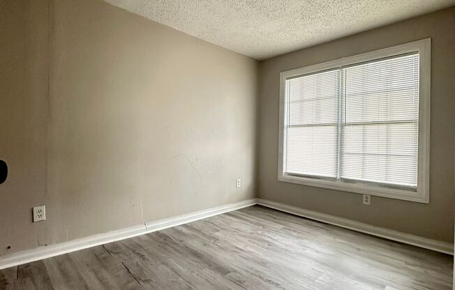 6200 N 44 ST