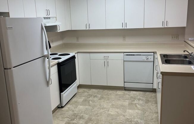 2 beds, 1 bath, 856 sqft, $1,259, Unit PL   7507