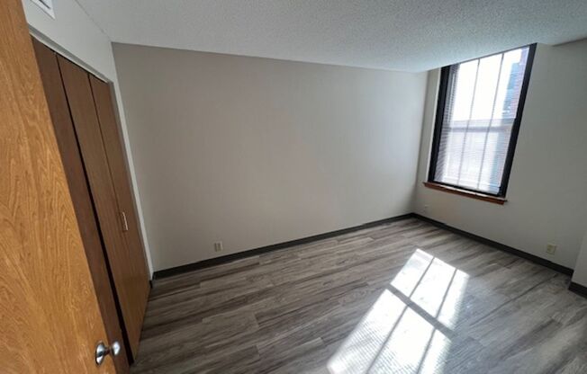 1 bed, 1 bath, 550 sqft, $750, Unit 405