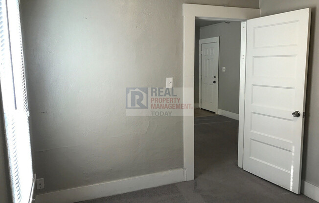 1002 South 14th LLC - Goecke -1002  (Robert Miles LLC)(Cascade Group)