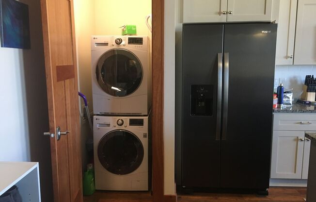 Studio, 1 bath, 773 sqft, $1,335, Unit 304