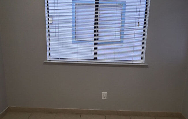 2 beds, 2 baths, 840 sqft, $2,049