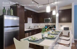 1219 S. Lamar