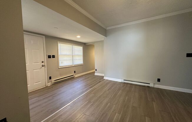 2 beds, 1 bath, $1,325, Unit Unit A