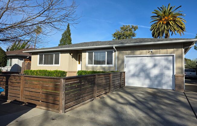 MG11-1036-1038 Dodge Drive