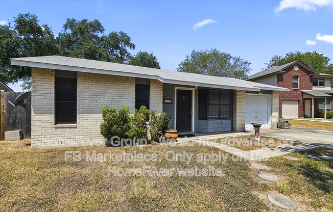 305 VIVIAN DR