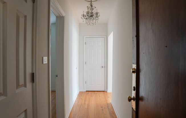 1 bed, 1 bath, 450 sqft, $1,595, Unit 4715-15N
