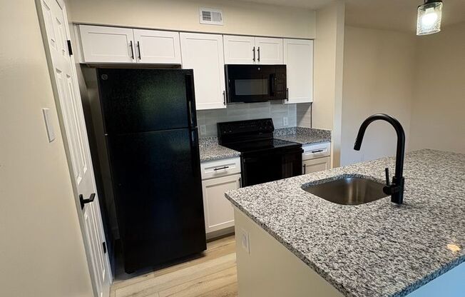1 bed, 1 bath, 779 sqft, $1,750, Unit 318 #1D