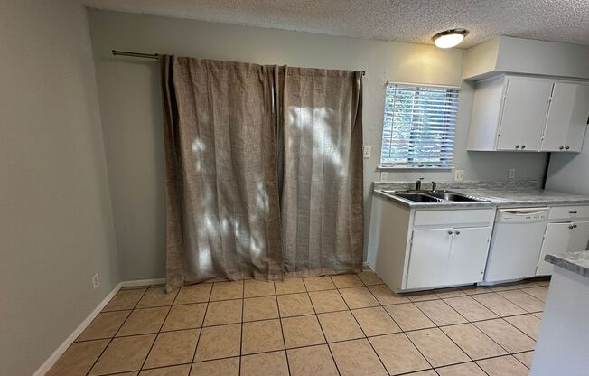Samuelson Properties 2 (310 Craigmont Dr)