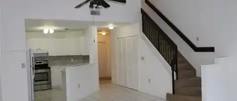 6473 SW 128 CT