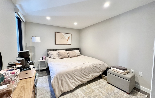 2 beds, 1.5 baths, 775 sqft, $4,500, Unit 430