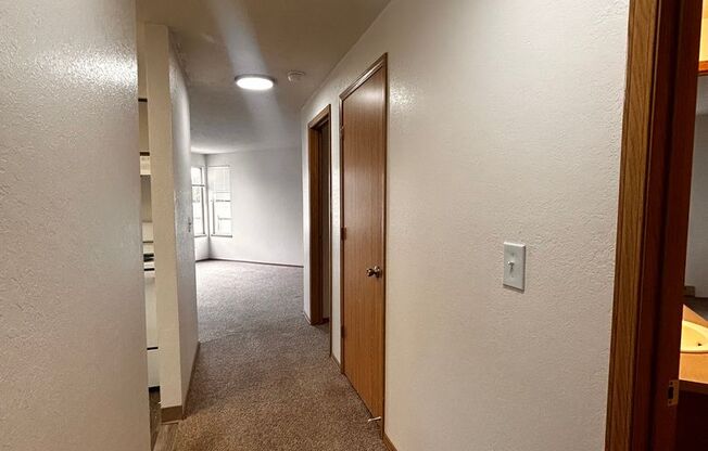 1 bed, 1 bath, 660 sqft, $1,250, Unit H - 074