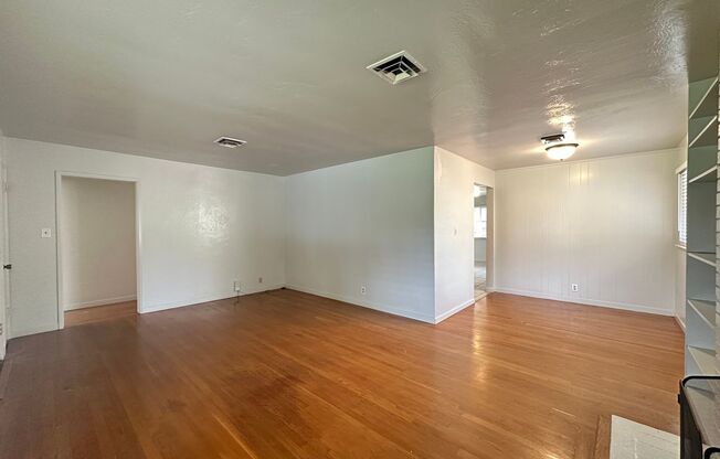 Great Location near McKinley Park!