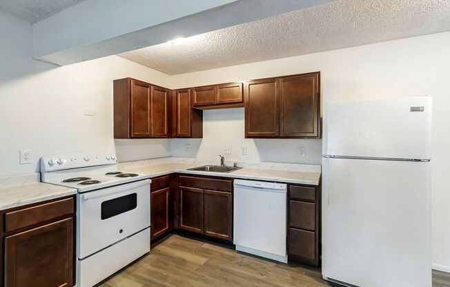 2 beds, 1 bath, 785 sqft, $1,230