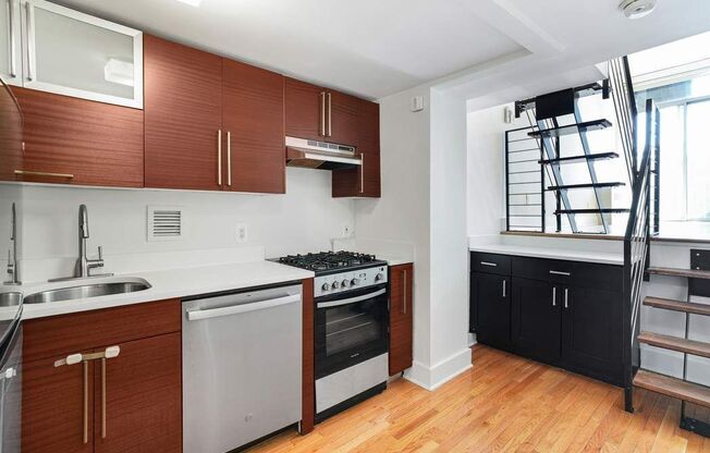 1 bed, 1 bath, $5,250, Unit 5B