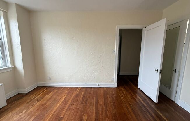 2 beds, 2 baths, 1,303 sqft, $2,400, Unit New King Edward  201