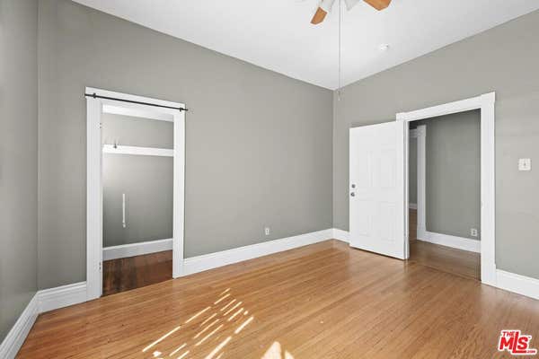 1223 W 23 ST