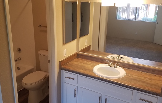 2 beds, 2 baths, 934 sqft, $1,675, Unit 167
