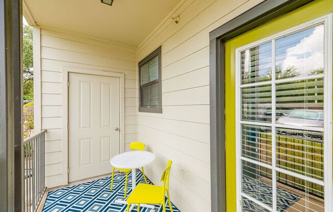 1 bed, 1 bath, 781 sqft, $1,104