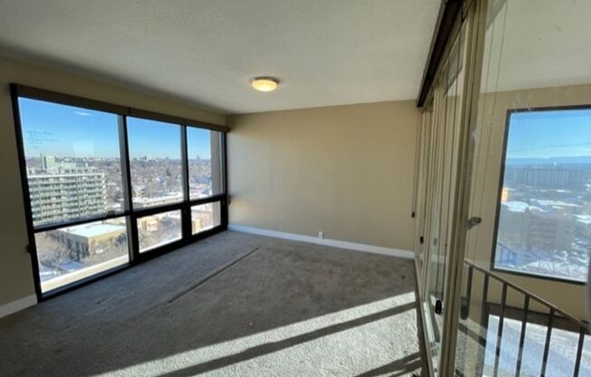 4 beds, 2 baths, 2,200 sqft, $4,500, Unit 1401