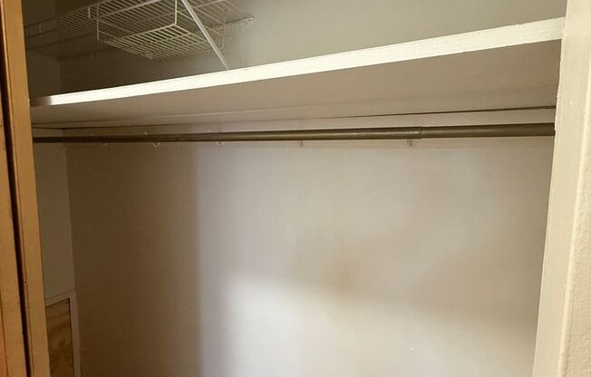 Studio, 1 bath, 487 sqft, $1,250, Unit Fifth 102