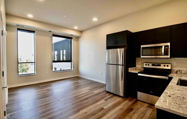 1 bed, 1 bath, 500 sqft, $1,700, Unit 311