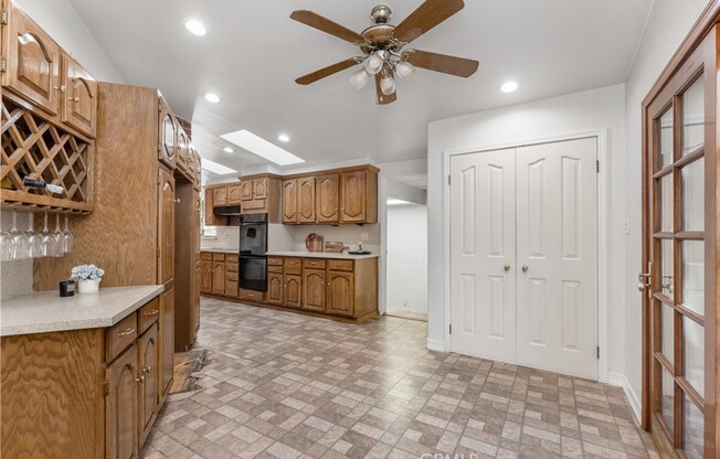 9348 TUJUNGA CYN BLVD