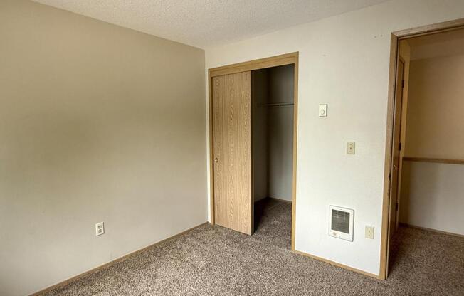 3 beds, 2 baths, 1,513 sqft, $2,200