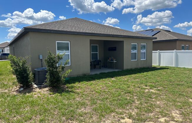3 beds, 2 baths, $2,250