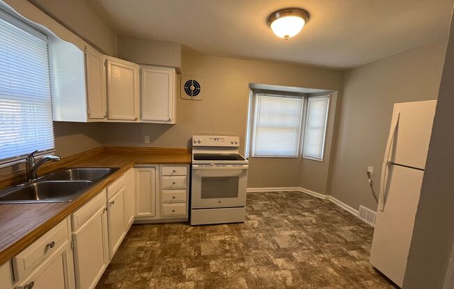 Adorable Cottage in North Omaha