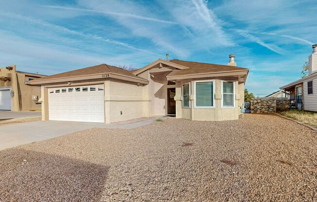 Charming 3 bedroom 2 bath home in Northeast El Paso!