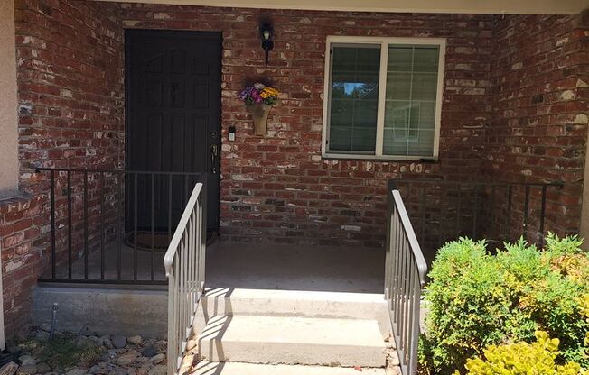 3 Bedroom 2 Bathroom In the Sylvan School District