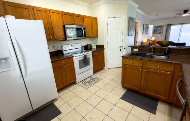4931 ELIZABETH ANNE CIR