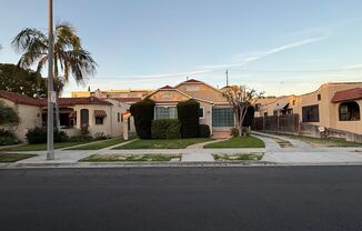 2901 East Mariquita Street