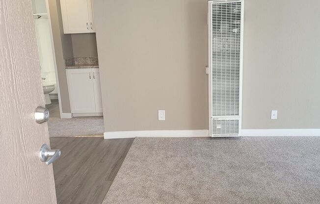 1 bed, 1 bath, 640 sqft, $1,995, Unit 648 - 71