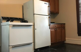 2 beds, 1 bath, $1,700