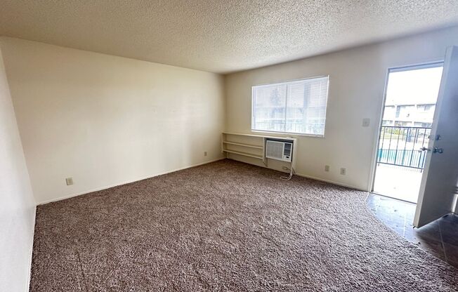 2 beds, 1 bath, $1,300, Unit 1100 E 17th St Apt 39