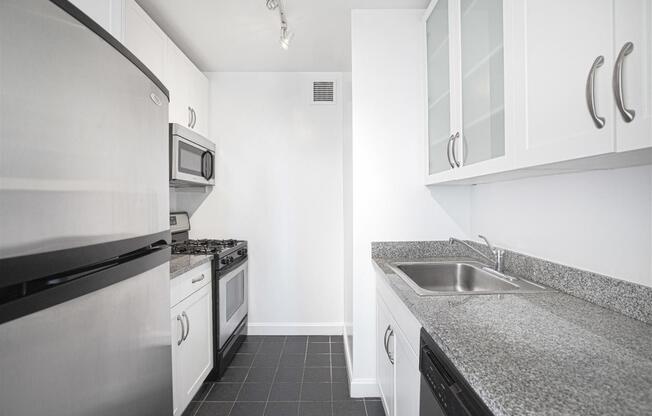 1 bed, 1 bath, $3,795, Unit S21C