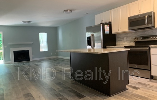 7332 MDW GLN DR