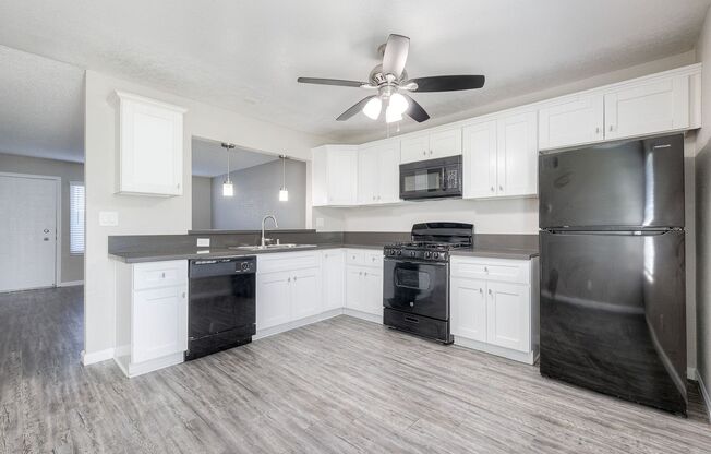 2 beds, 2 baths, 920 sqft, $2,495, Unit 48