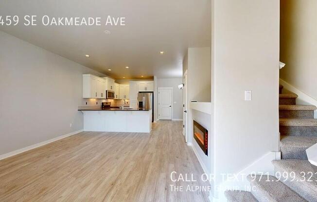 3459 SE OAKMEADE AVE