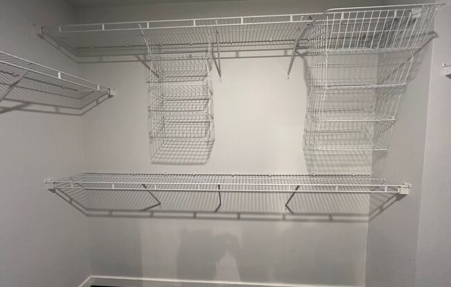 1 bed, 1 bath, $1,800, Unit #320