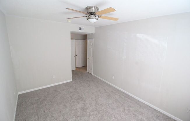 3 beds, 2 baths, $2,495, Unit Apt 104