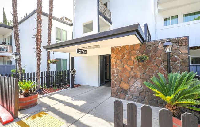 1 bed, 1 bath, 660 sqft, $1,495, Unit 123