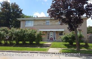 5533 N 95th Street
