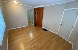 1 bed, 1 bath, $695, Unit 1147